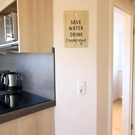 Hafenstraße 4, W1, Esprit 2 Apartment *