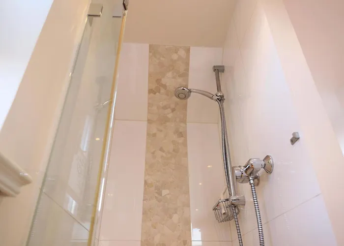 Hafenstrasse 4, W1, Esprit 2 * List