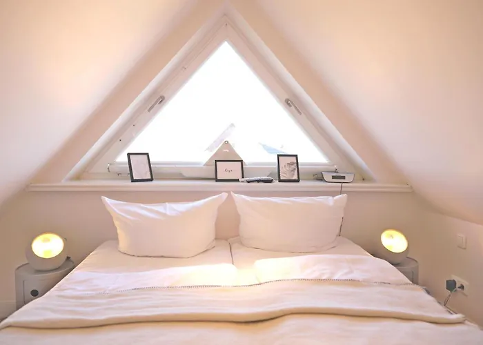 Hafenstrasse 4, W1, Esprit 2 List